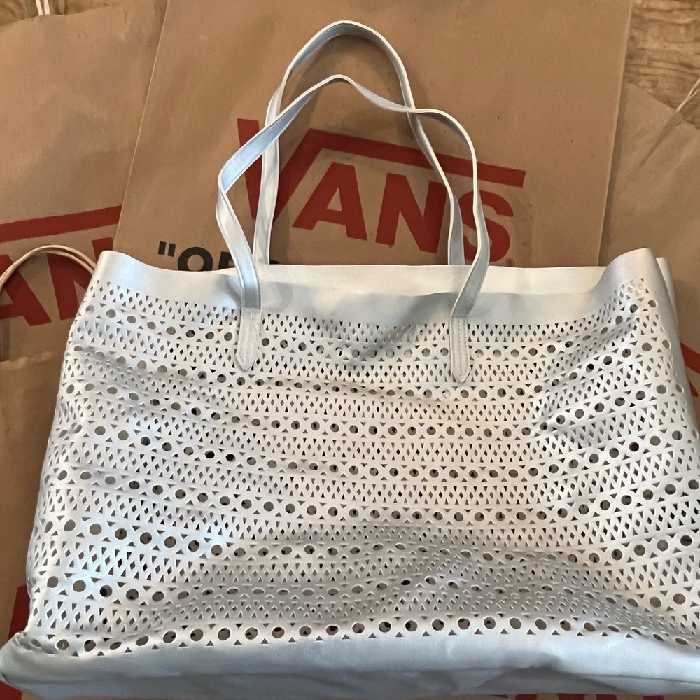 Tote